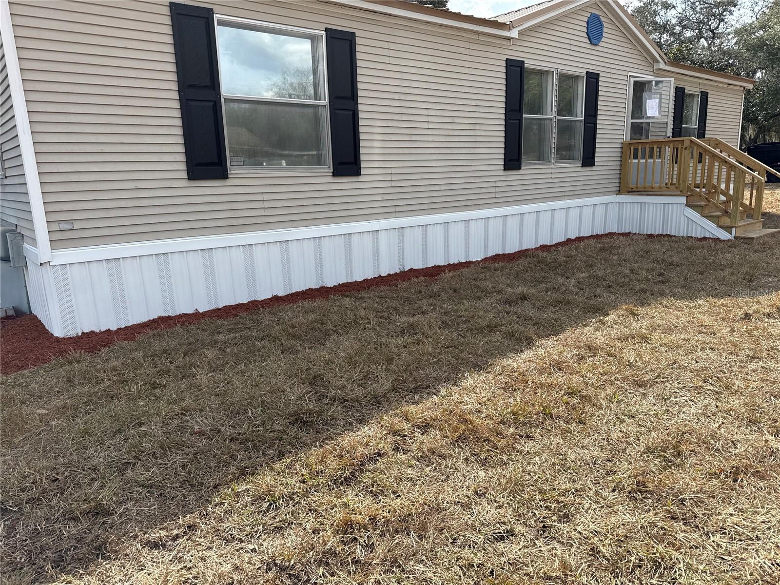 5520 INDIANA DR, LADY LAKE, FL, 32159