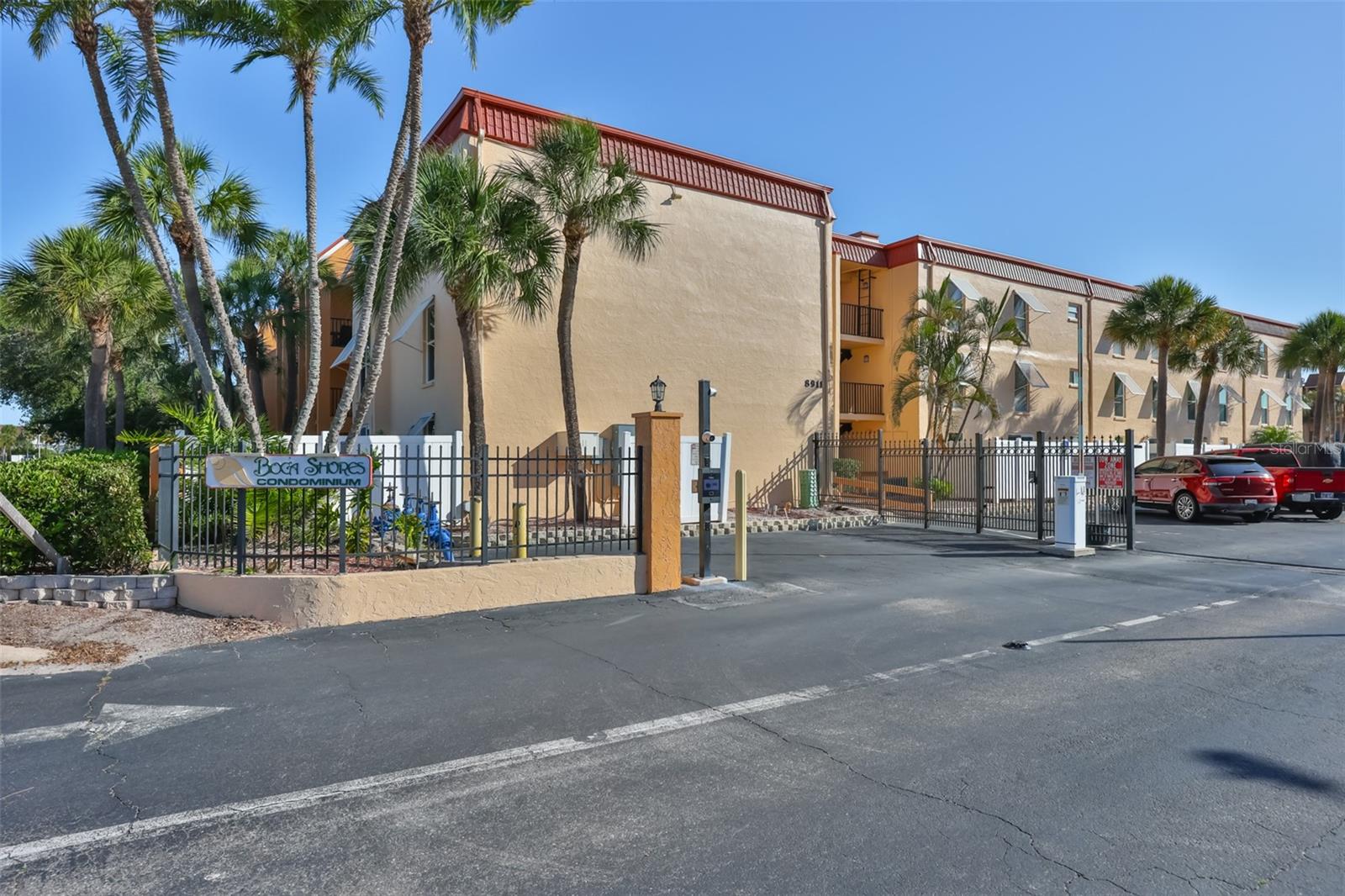 8911 BLIND PASS RD #106, ST PETE BEACH, FL, 33706