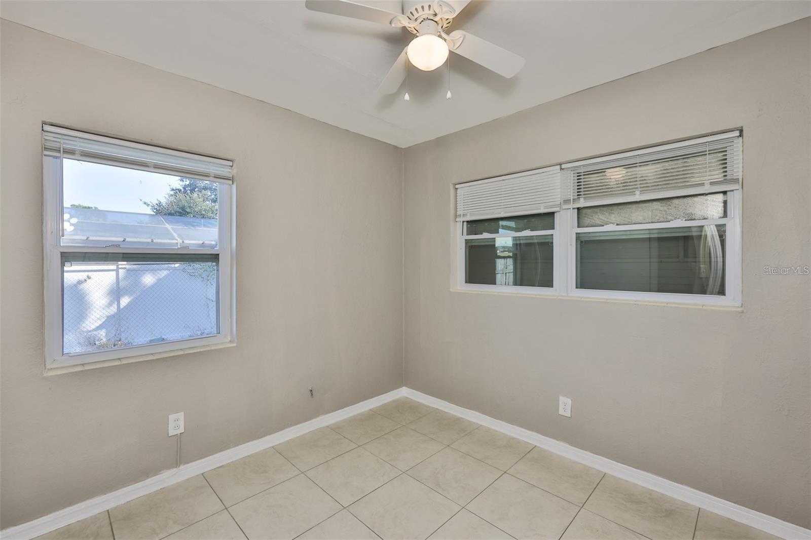 72 LAKE SHORE DR, PALM HARBOR, FL, 34684