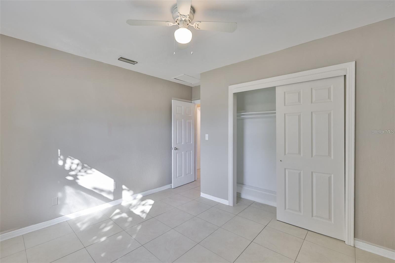 72 LAKE SHORE DR, PALM HARBOR, FL, 34684