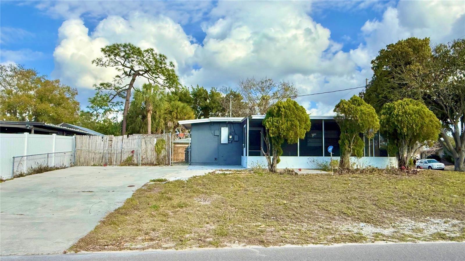 72 LAKE SHORE DR, PALM HARBOR, FL, 34684