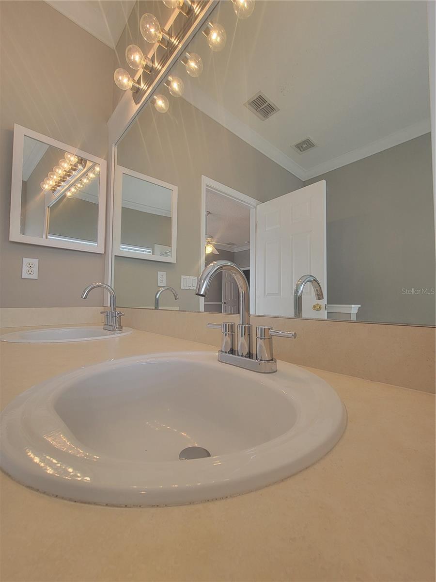 9724 MYRTLE CREEK LN, ORLANDO, FL, 32832