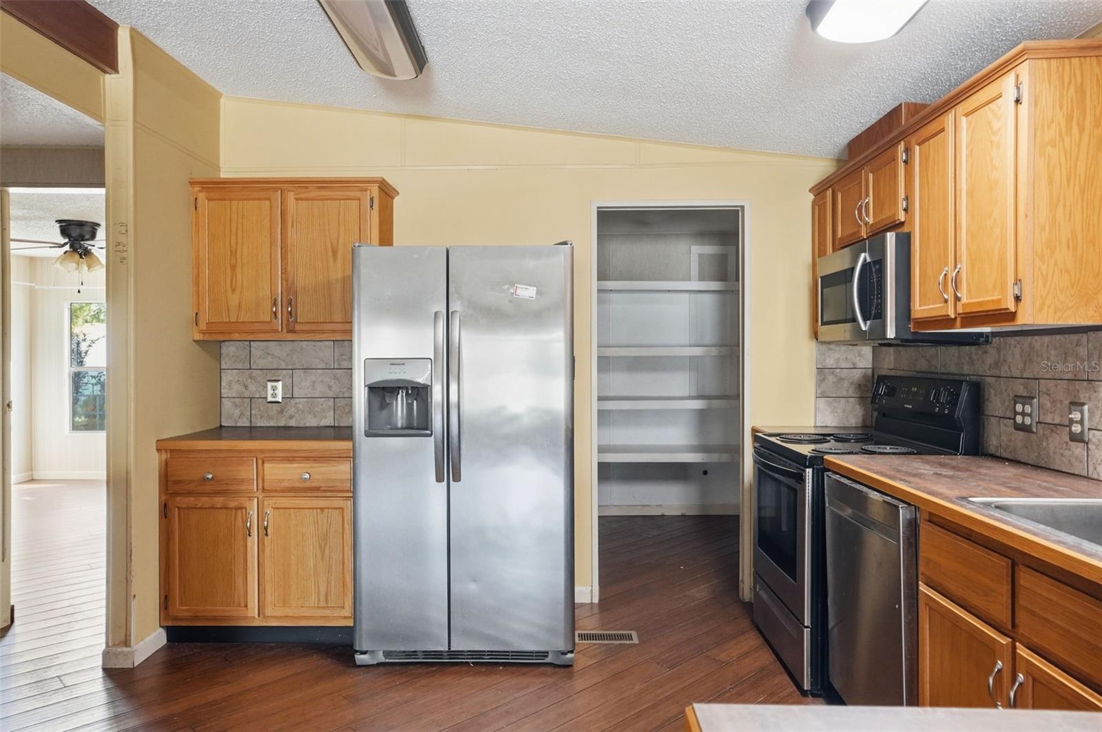 8304 WEATHERFORD AVE, BROOKSVILLE, FL, 34613