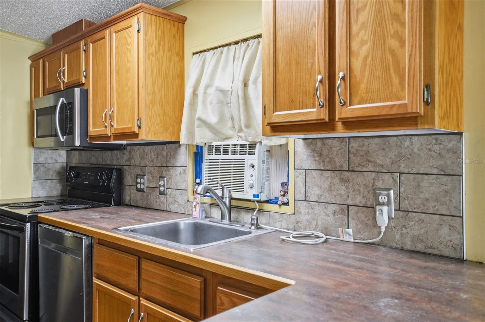 8304 WEATHERFORD AVE, BROOKSVILLE, FL, 34613