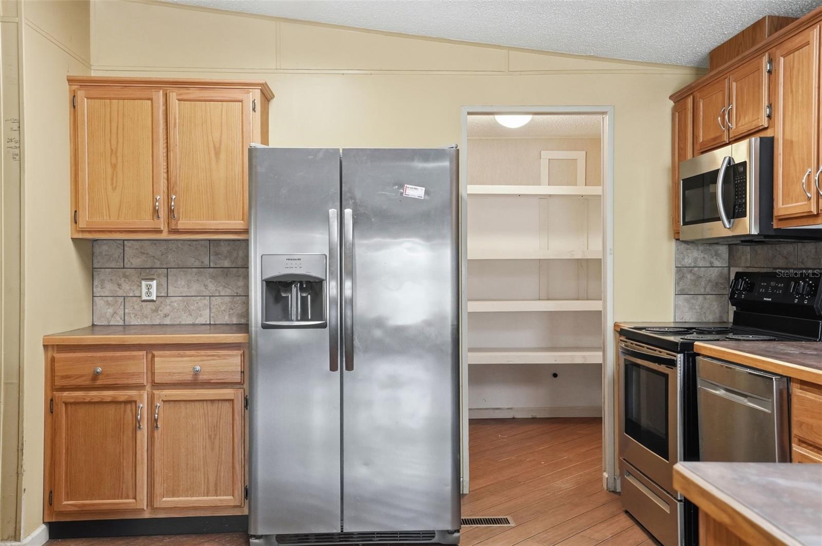 8304 WEATHERFORD AVE, BROOKSVILLE, FL, 34613