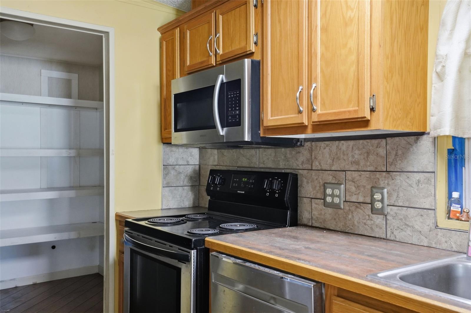 8304 WEATHERFORD AVE, BROOKSVILLE, FL, 34613