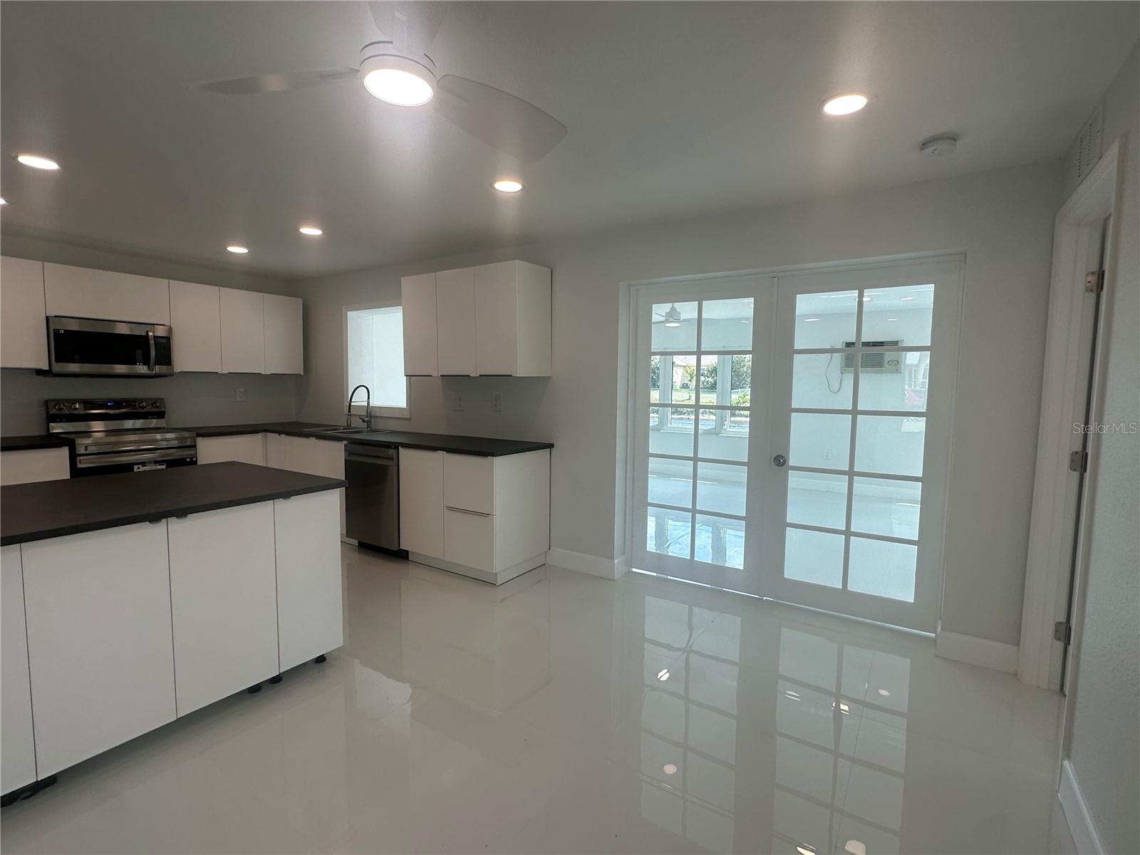 230 ANNAPOLIS LN, ROTONDA WEST, FL, 33947