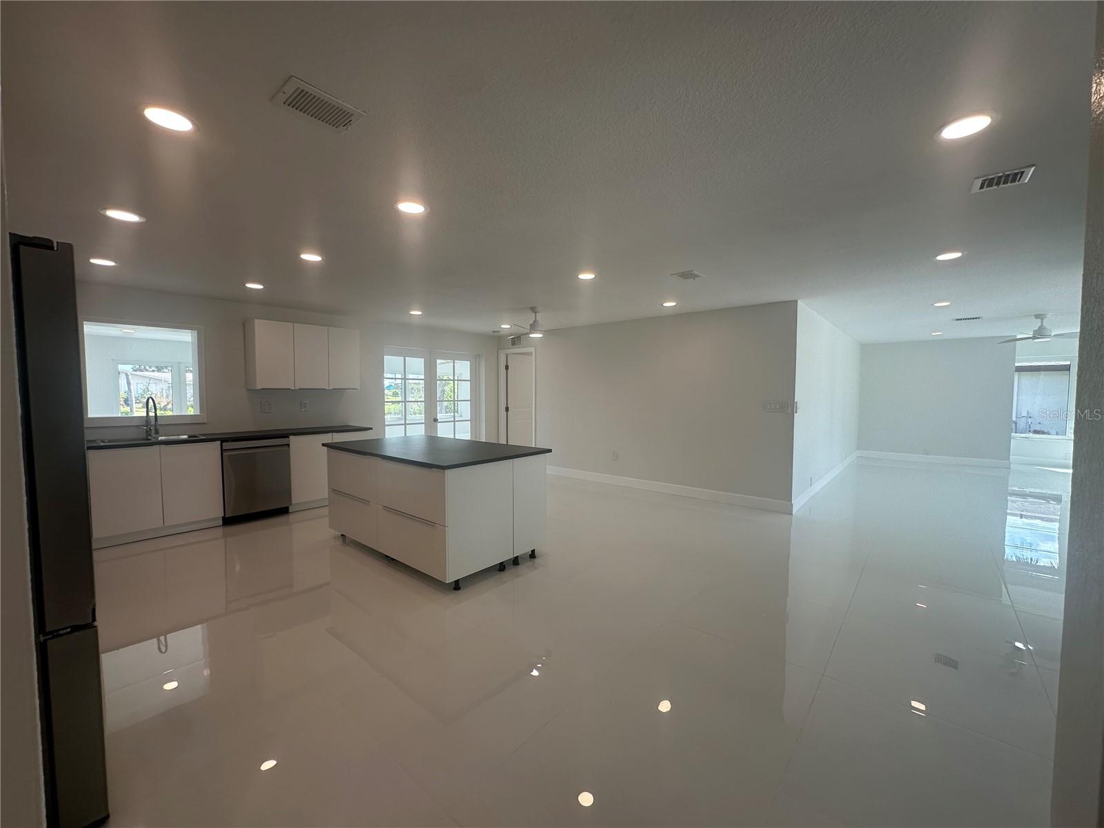 230 ANNAPOLIS LN, ROTONDA WEST, FL, 33947