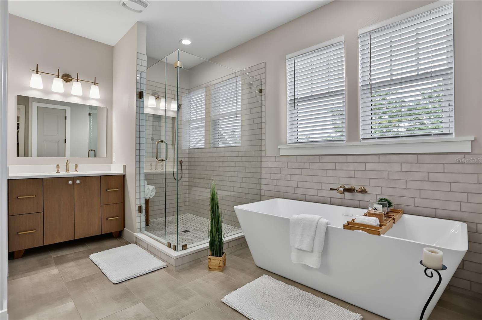 705 GARDEN WEST TER, WINTER GARDEN, FL, 34787