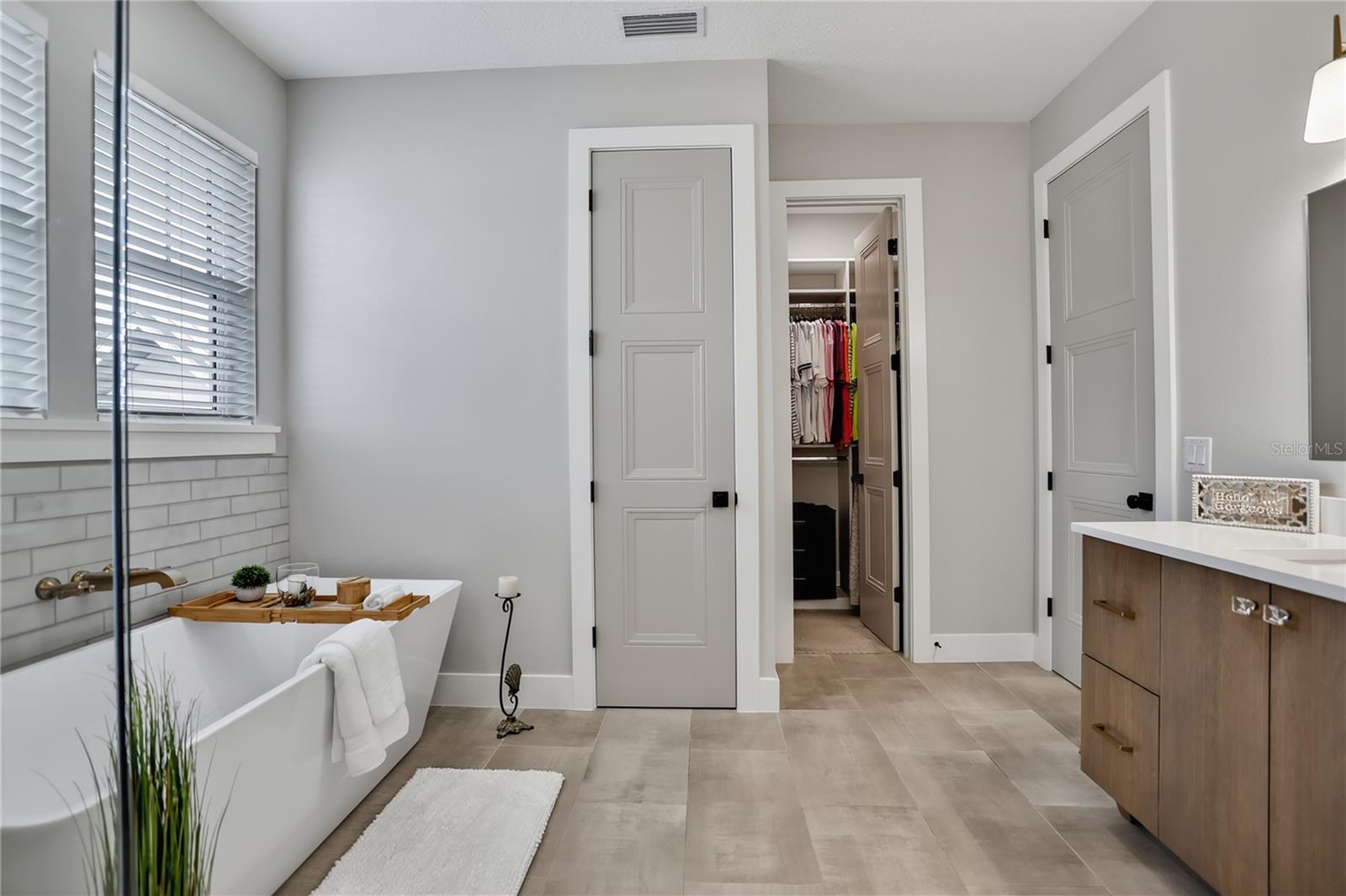 705 GARDEN WEST TER, WINTER GARDEN, FL, 34787