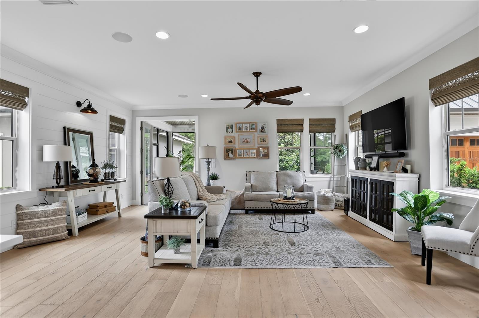 705 GARDEN WEST TER, WINTER GARDEN, FL, 34787
