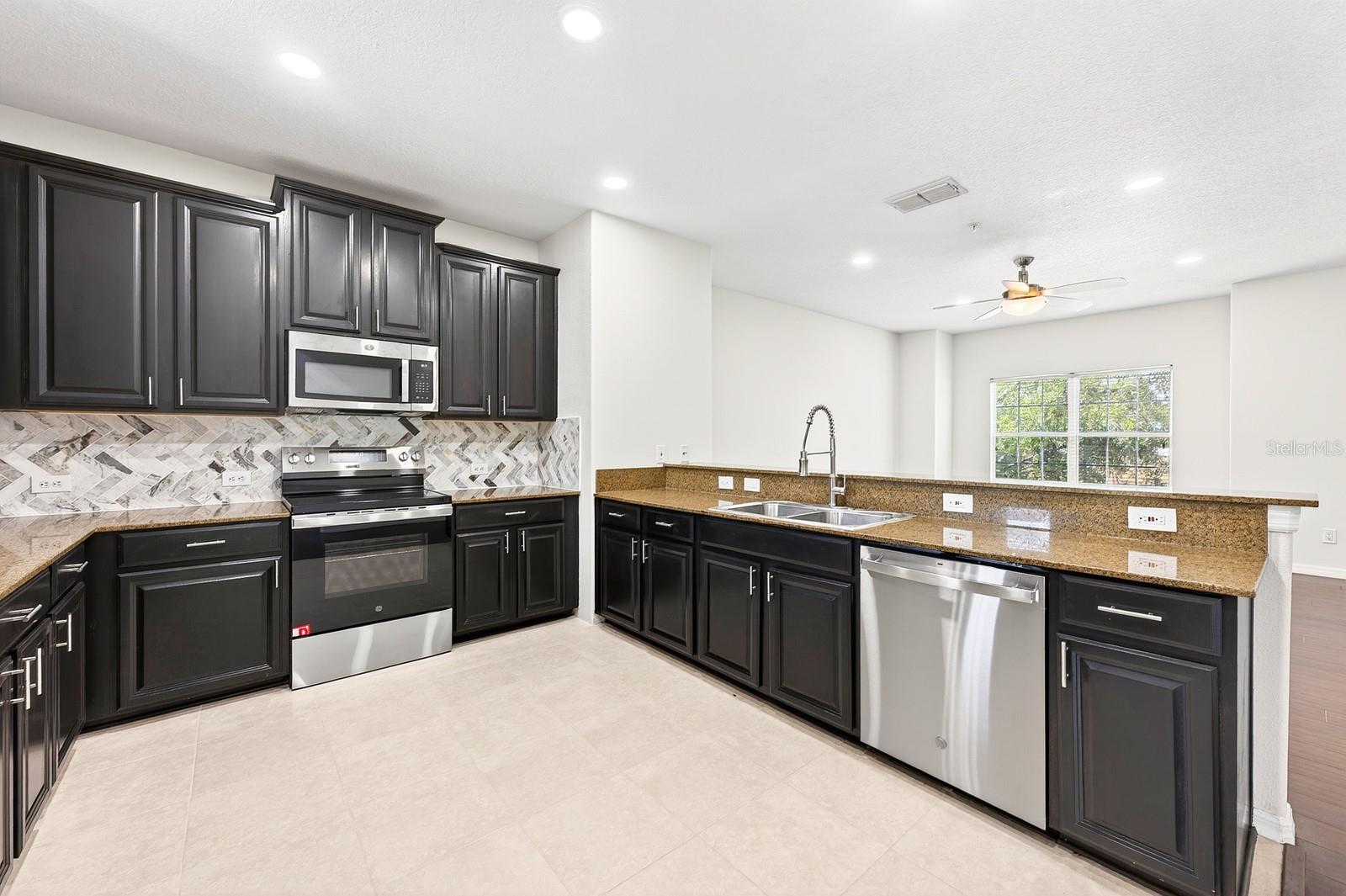 1828 GRAND RUE DR, CASSELBERRY, FL, 32707