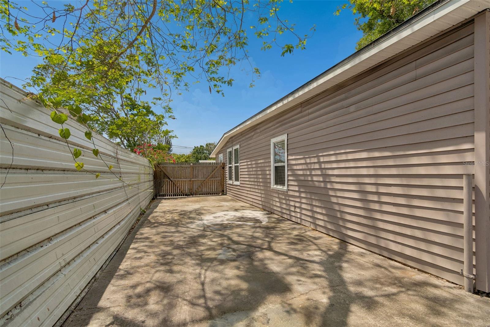 6443 31ST ST N, ST PETERSBURG, FL, 33702