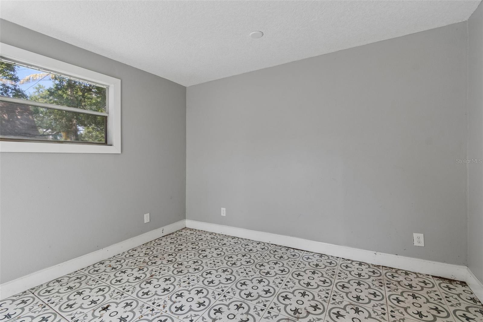 6443 31ST ST N, ST PETERSBURG, FL, 33702