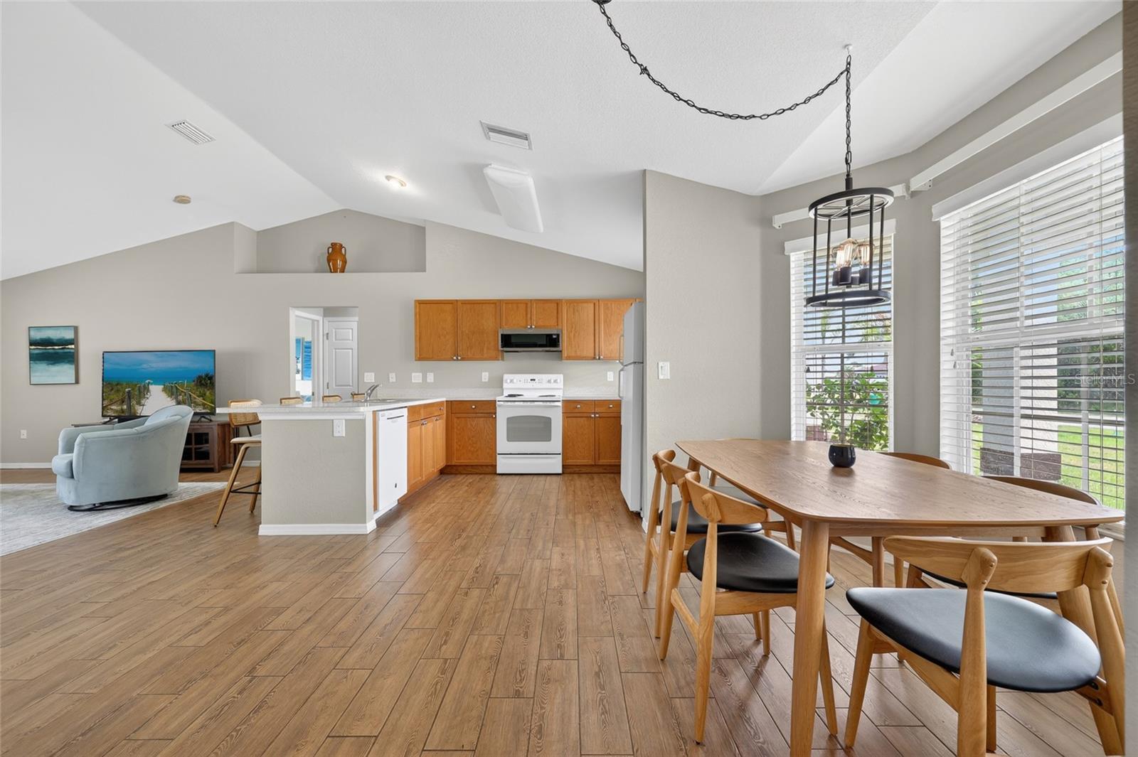 421 LONDRINA DR, PUNTA GORDA, FL, 33983