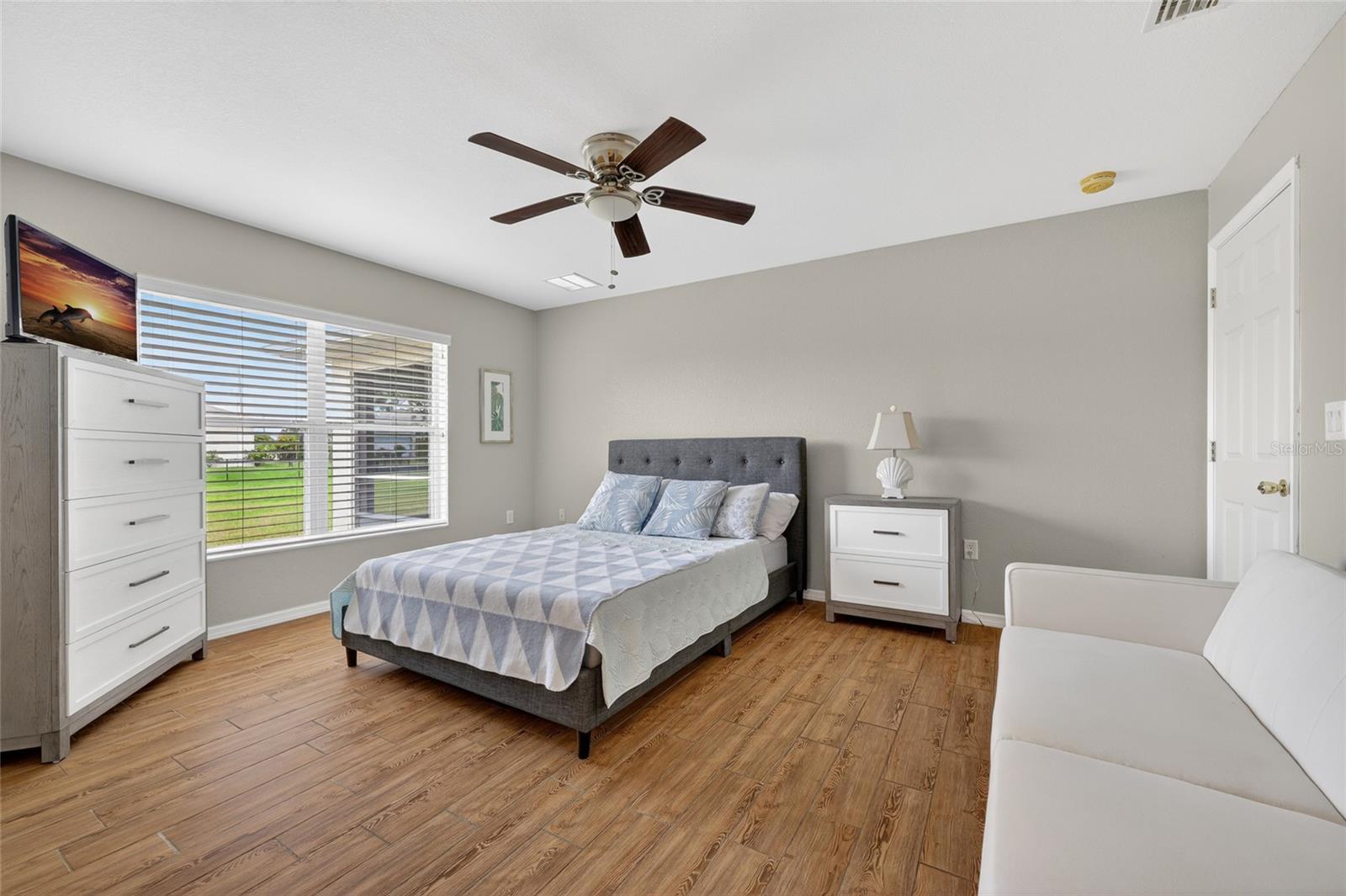 421 LONDRINA DR, PUNTA GORDA, FL, 33983