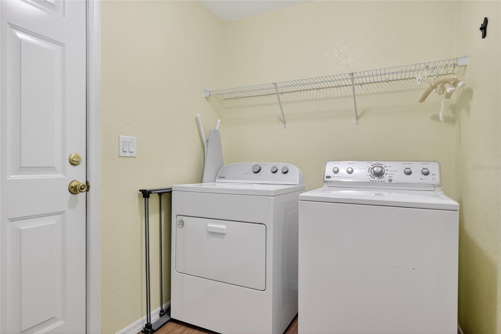 421 LONDRINA DR, PUNTA GORDA, FL, 33983