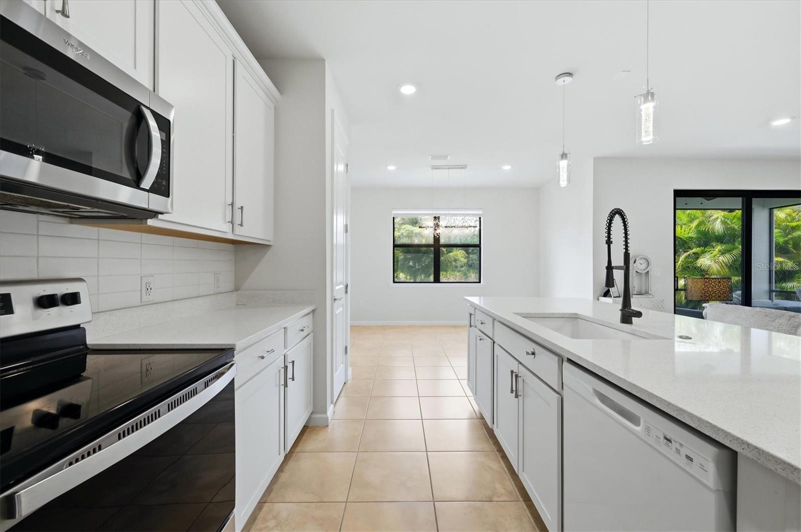 6126 BLUESTAR CT, LAKEWOOD RANCH, FL, 34211