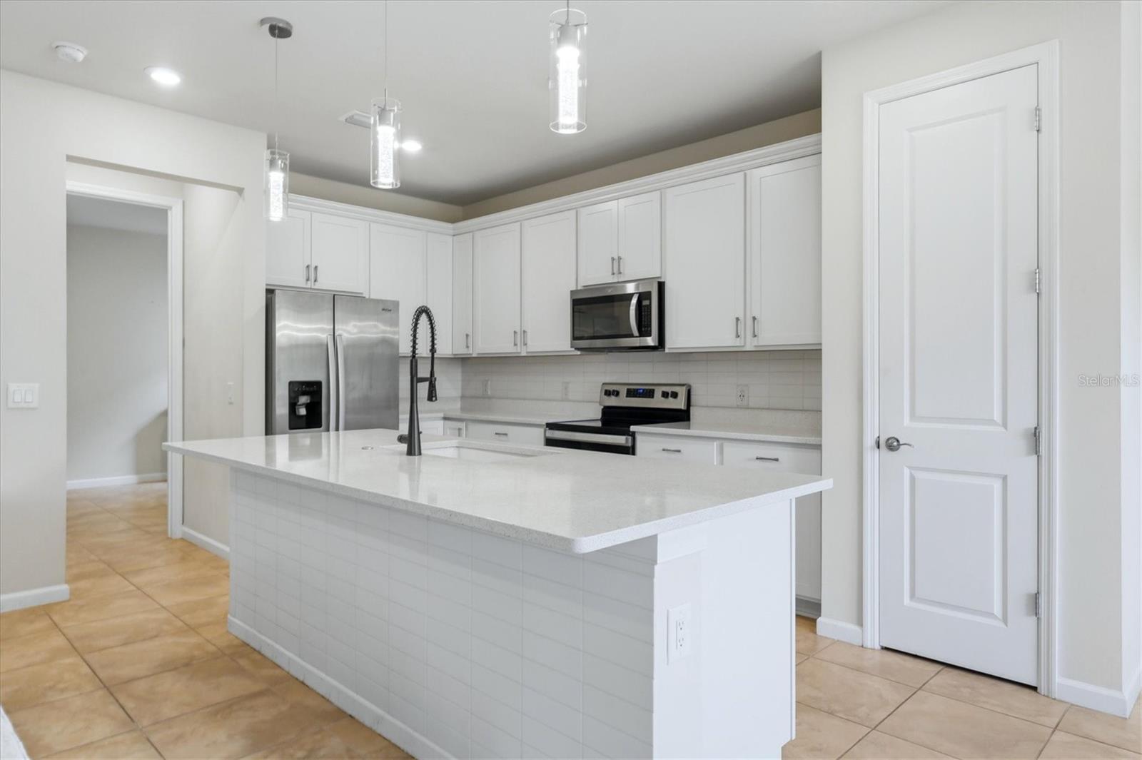 6126 BLUESTAR CT, LAKEWOOD RANCH, FL, 34211