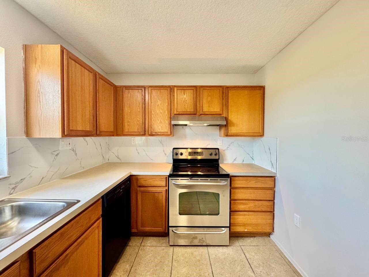 5816 CONGRESS ST #203, NEW PORT RICHEY, FL, 34653