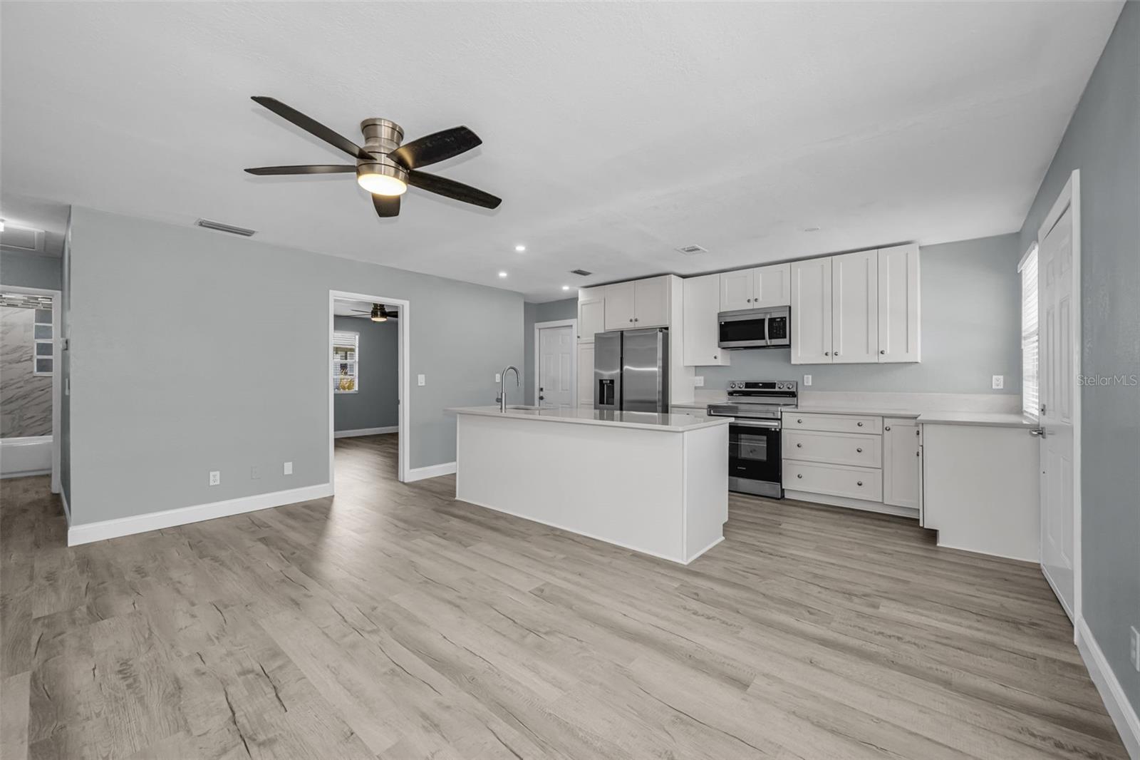 1231 ILLINOIS AVE, PALM HARBOR, FL, 34683