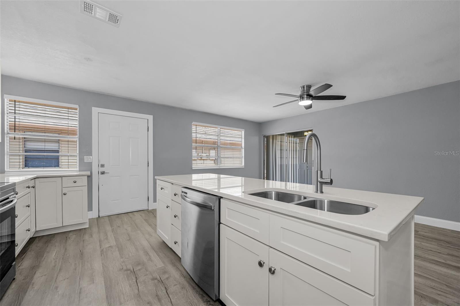 1231 ILLINOIS AVE, PALM HARBOR, FL, 34683