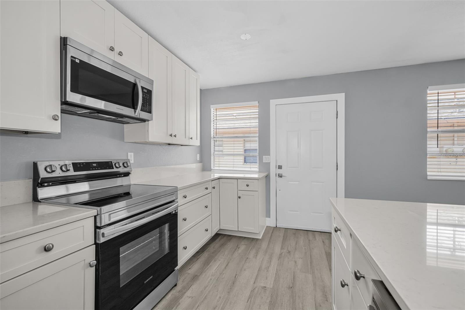 1231 ILLINOIS AVE, PALM HARBOR, FL, 34683