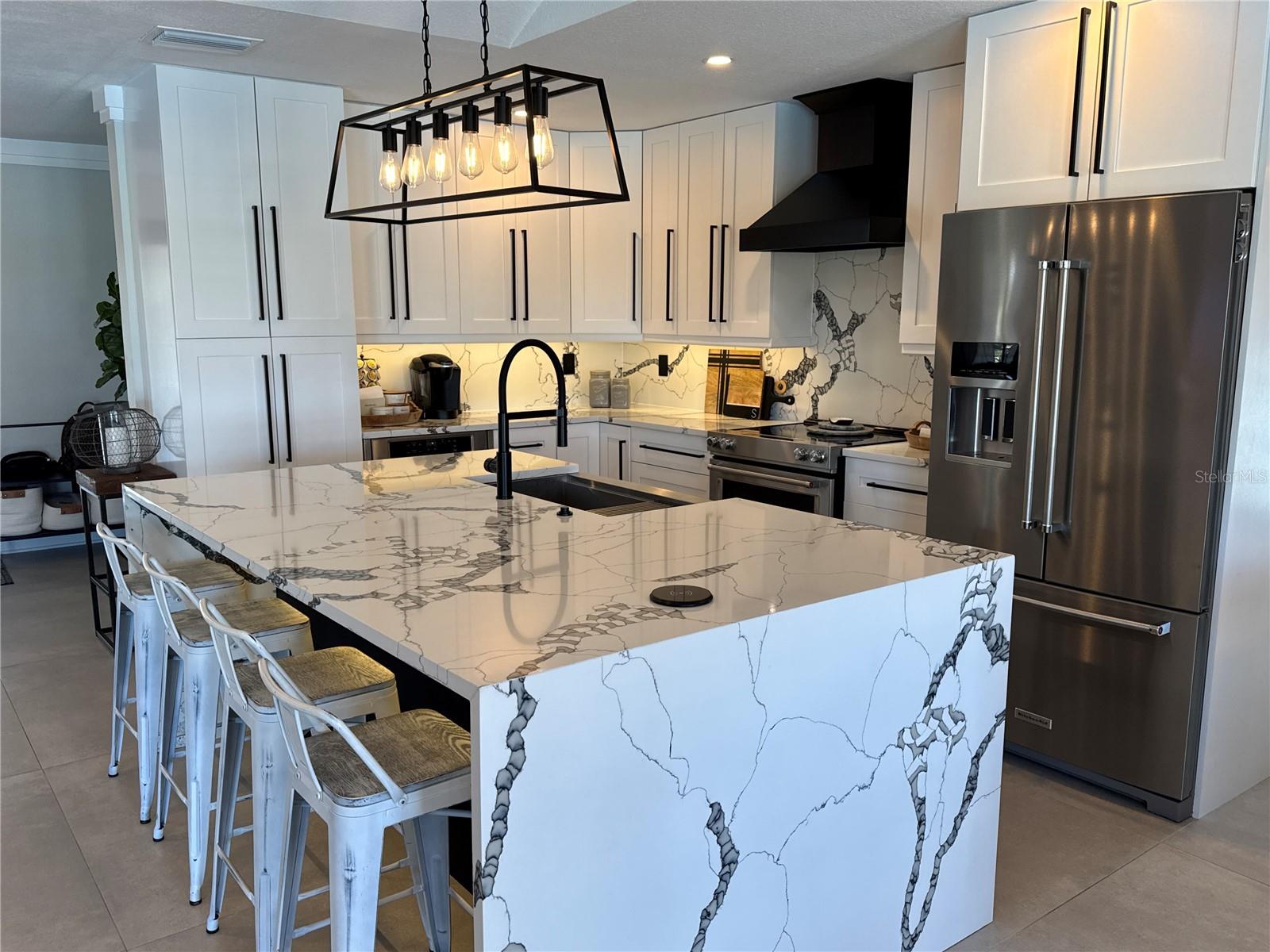 926 EAGLE LN, APOLLO BEACH, FL, 33572