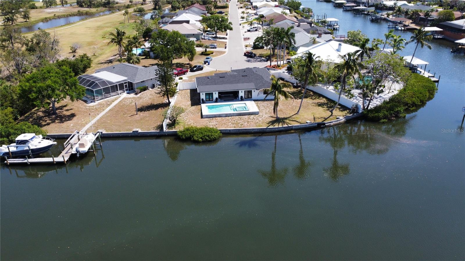 926 EAGLE LN, APOLLO BEACH, FL, 33572