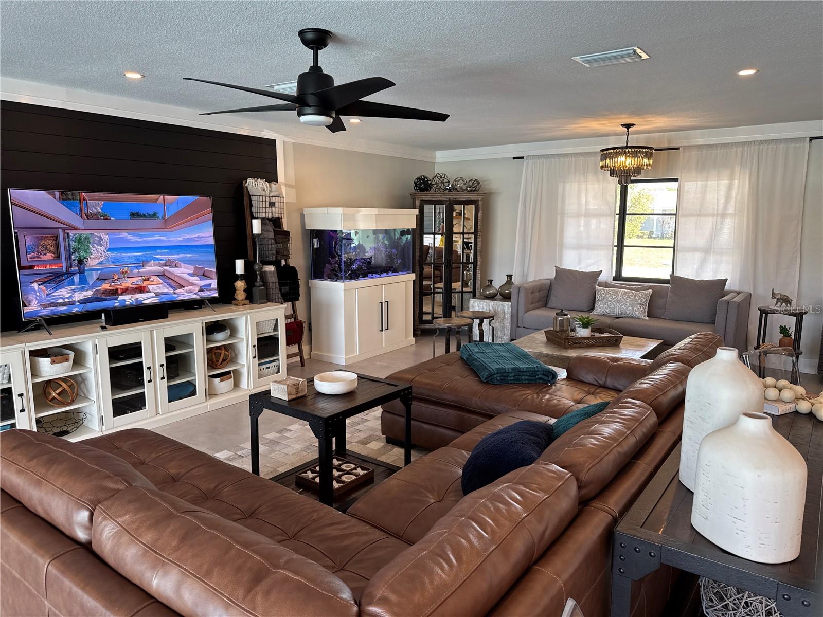 926 EAGLE LN, APOLLO BEACH, FL, 33572