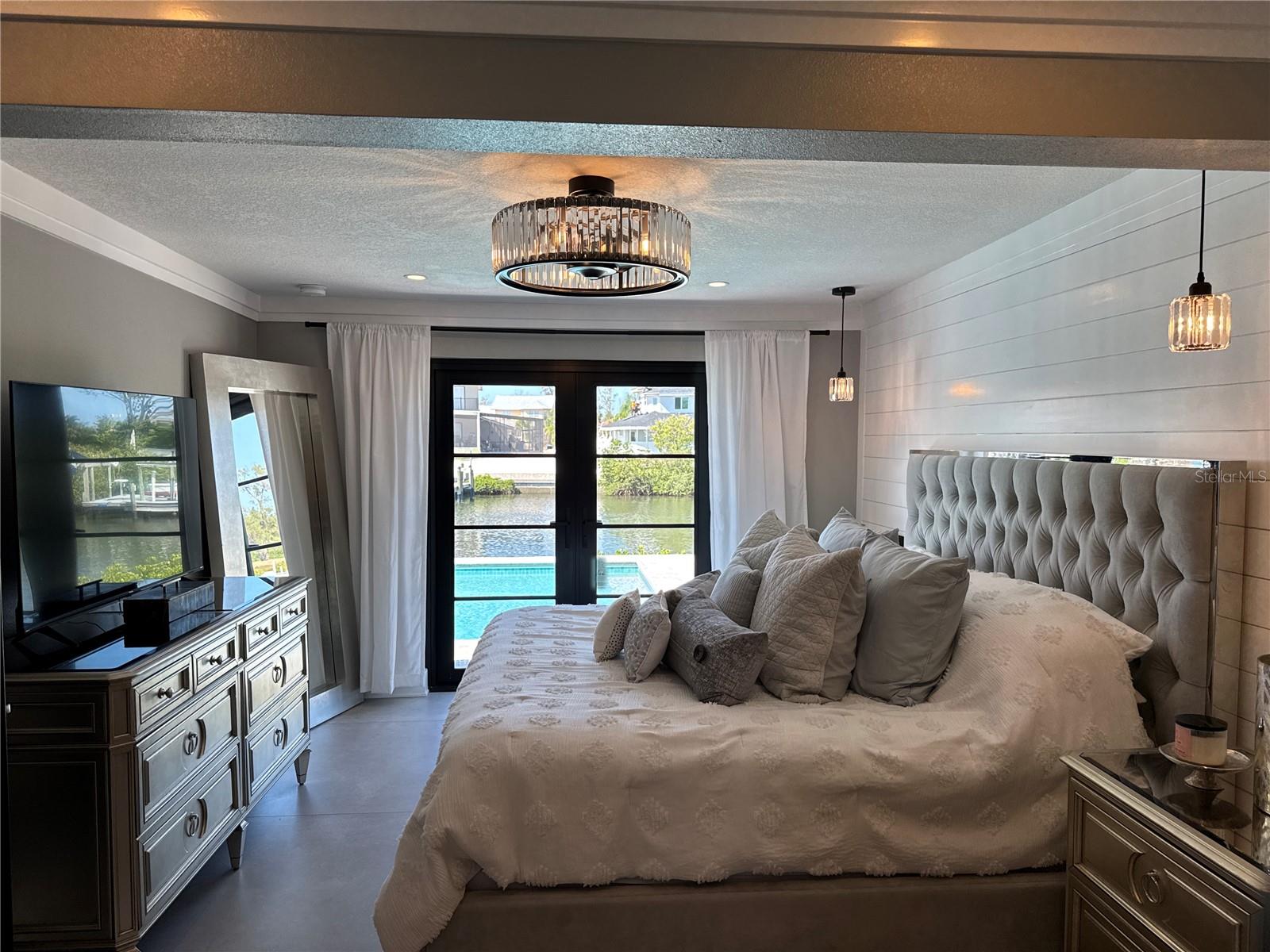 926 EAGLE LN, APOLLO BEACH, FL, 33572