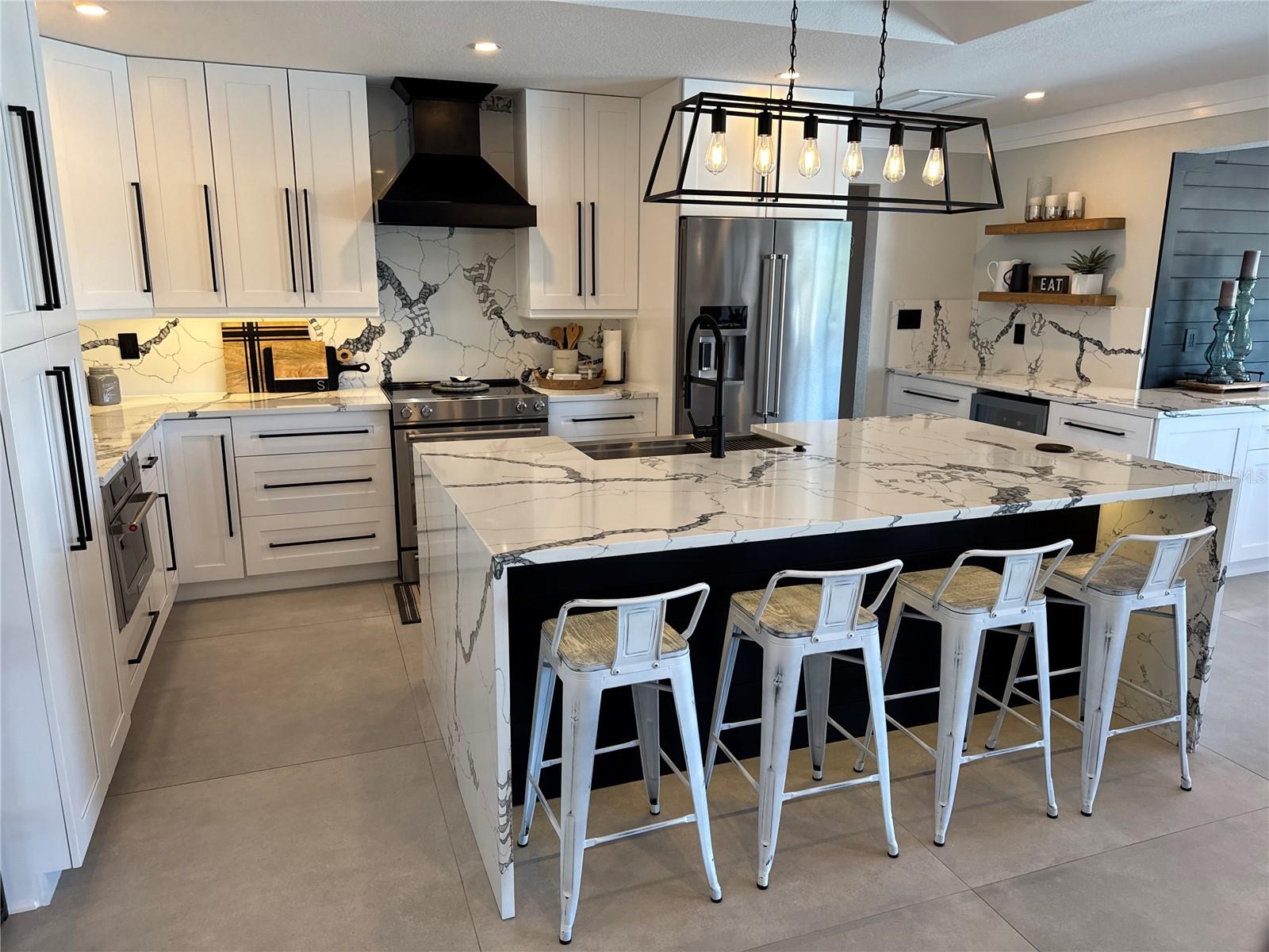 926 EAGLE LN, APOLLO BEACH, FL, 33572