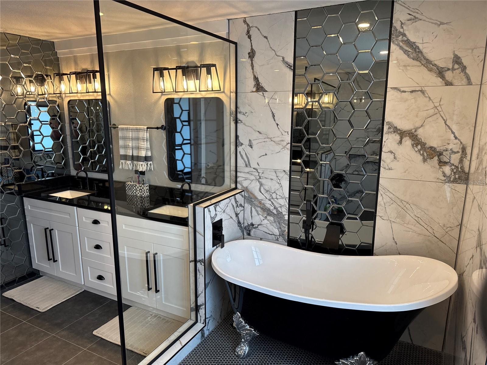 926 EAGLE LN, APOLLO BEACH, FL, 33572