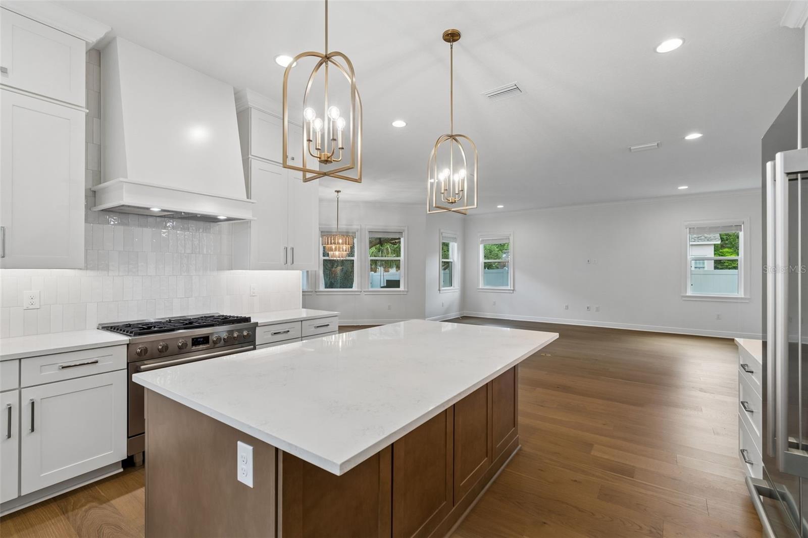 3122 W SAN JOSE ST, TAMPA, FL, 33629