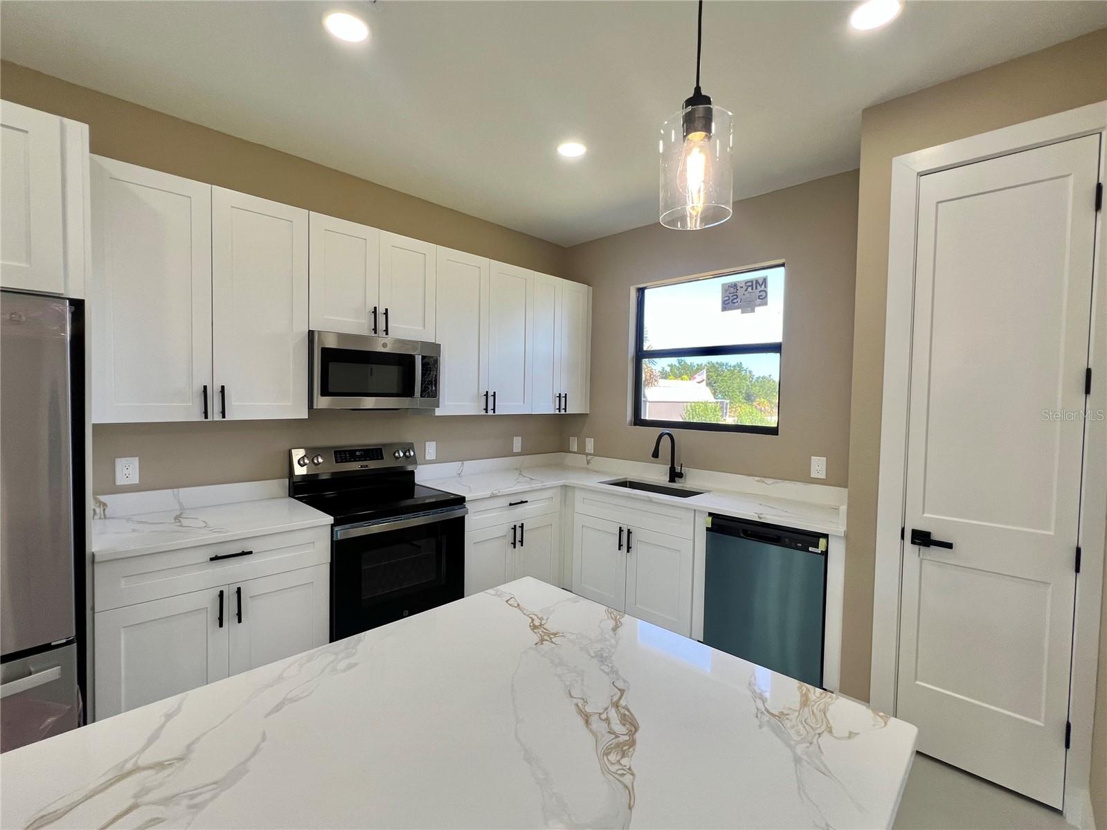 13404 CEDAR CITY AVE, PORT CHARLOTTE, FL, 33981