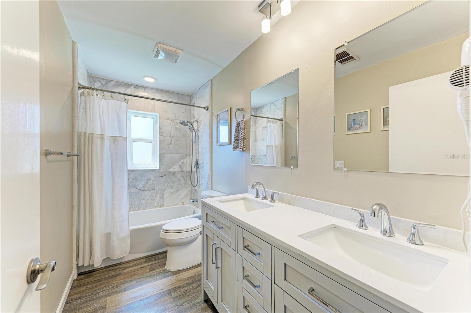 1184 KENISCO RD, VENICE, FL, 34293