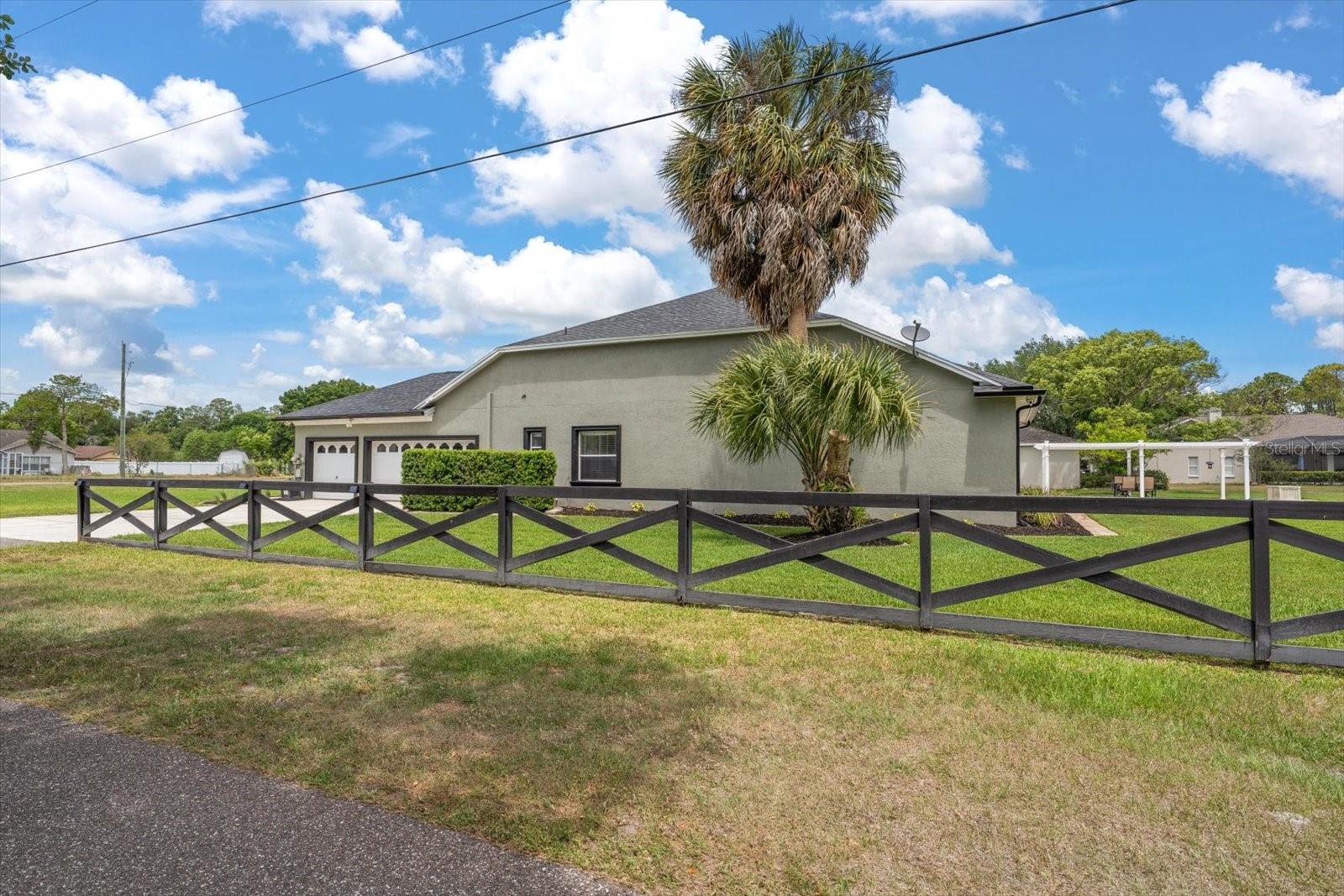 18731 CROOKED LN, LUTZ, FL, 33548