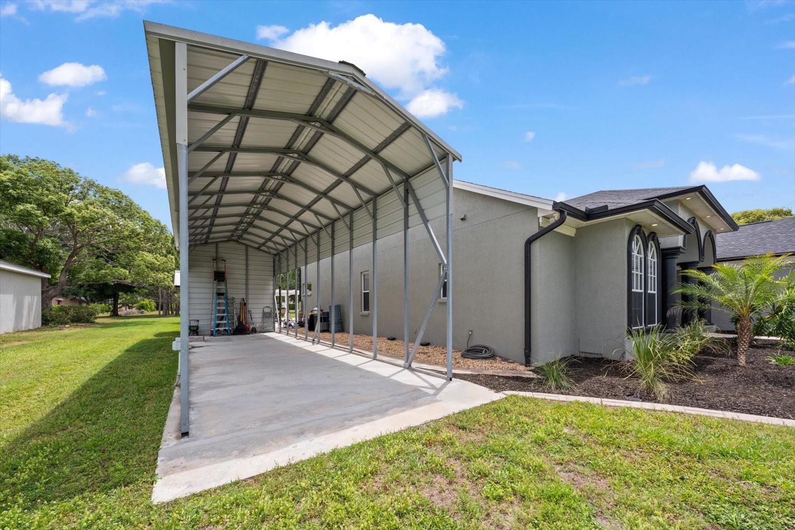 18731 CROOKED LN, LUTZ, FL, 33548