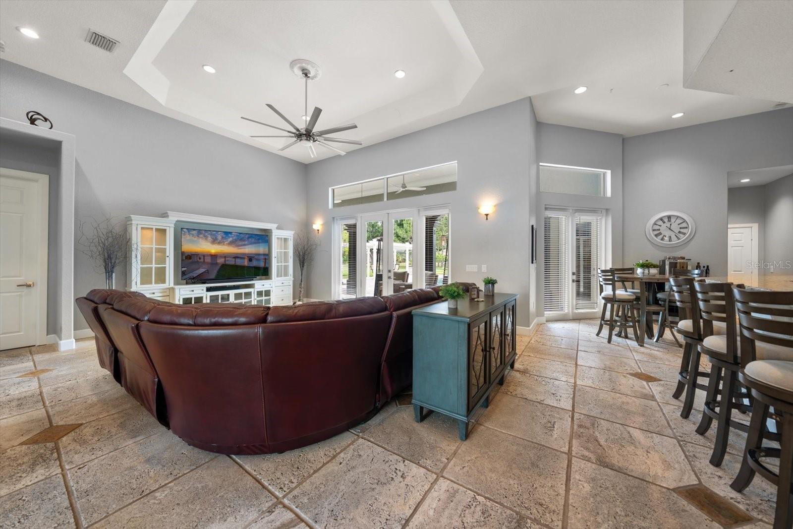 18731 CROOKED LN, LUTZ, FL, 33548