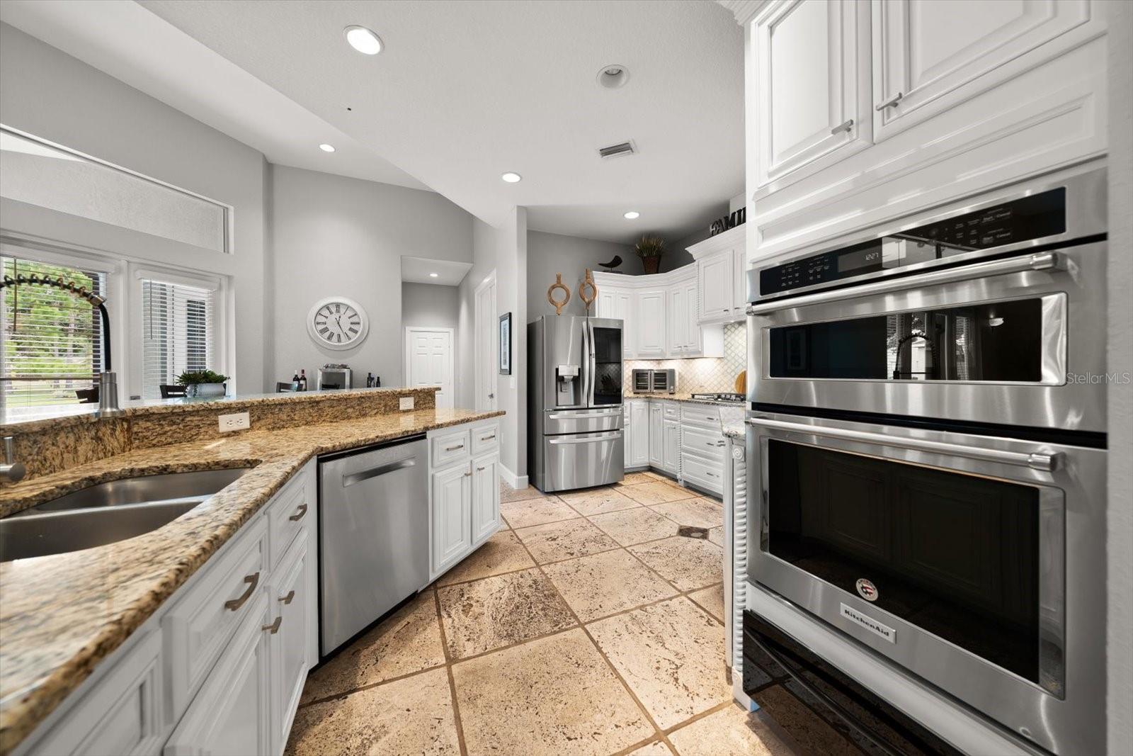 18731 CROOKED LN, LUTZ, FL, 33548