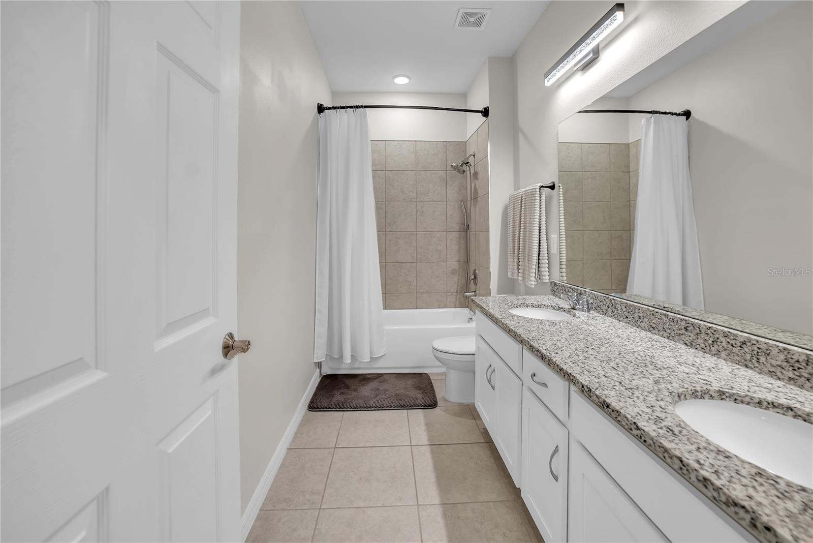 24401 SUNNYS HALO WAY, SORRENTO, FL, 32776