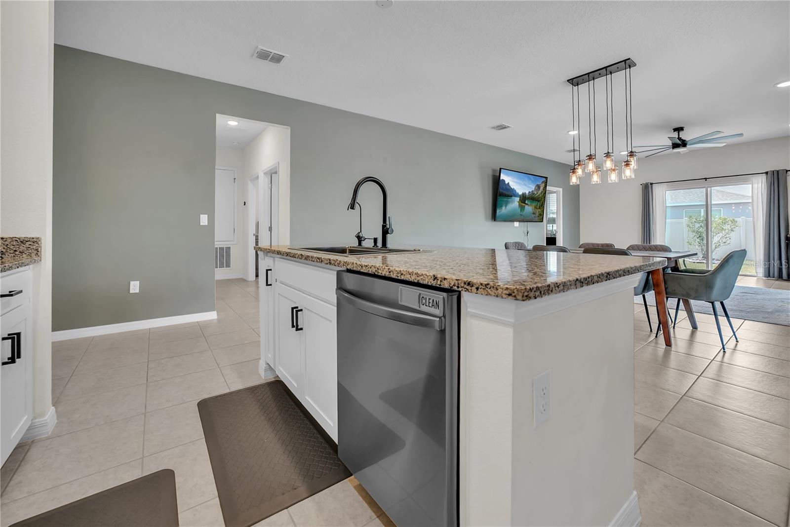 24401 SUNNYS HALO WAY, SORRENTO, FL, 32776