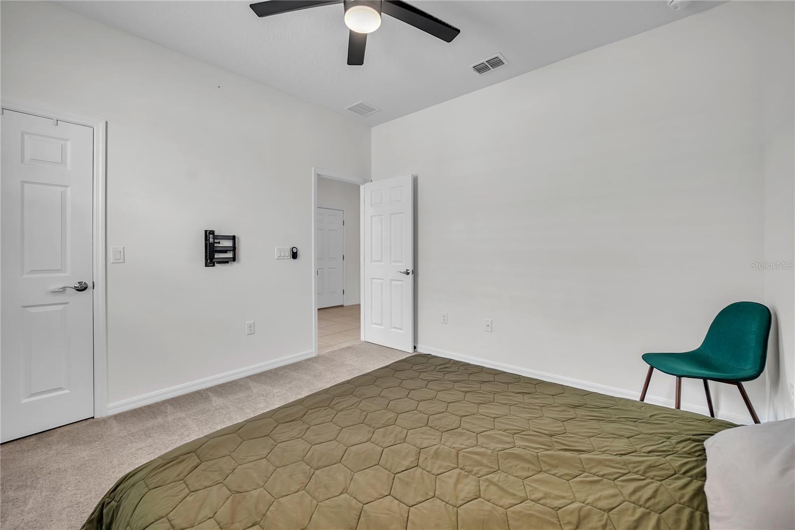 24401 SUNNYS HALO WAY, SORRENTO, FL, 32776