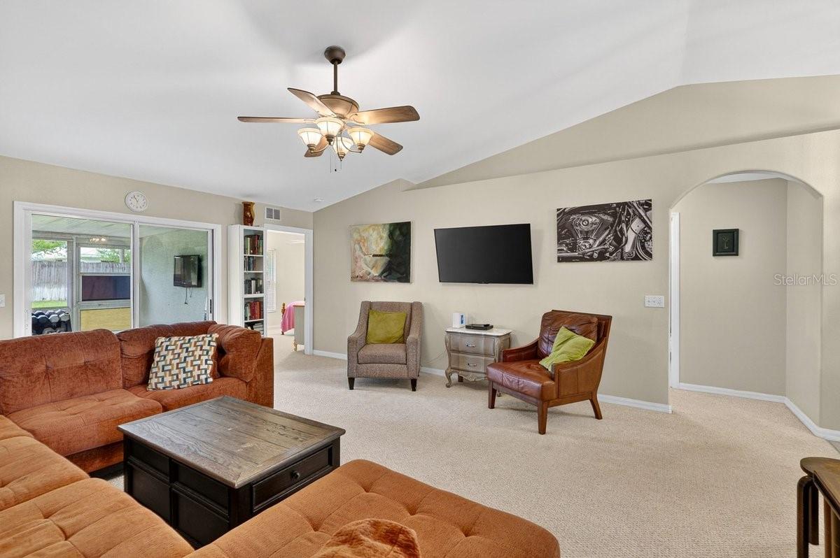 3223 TRAVELERS PALM DR, EDGEWATER, FL, 32141