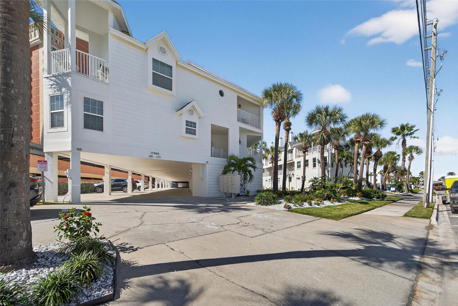 17960 GULF BOULEVARD #108, REDINGTON SHORES, FL, 33708