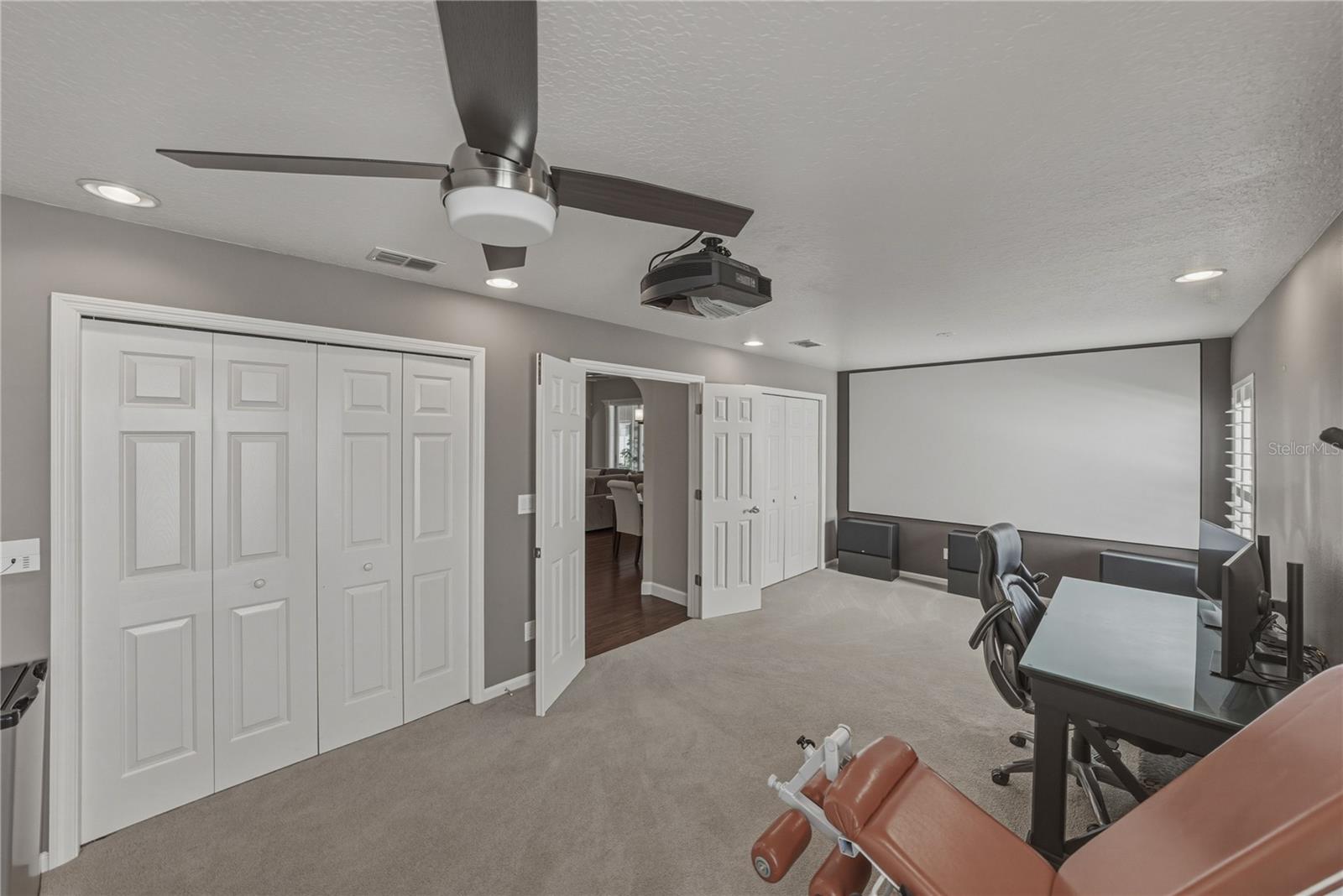 1035 LEGENDS PASS DR, VALRICO, FL, 33594