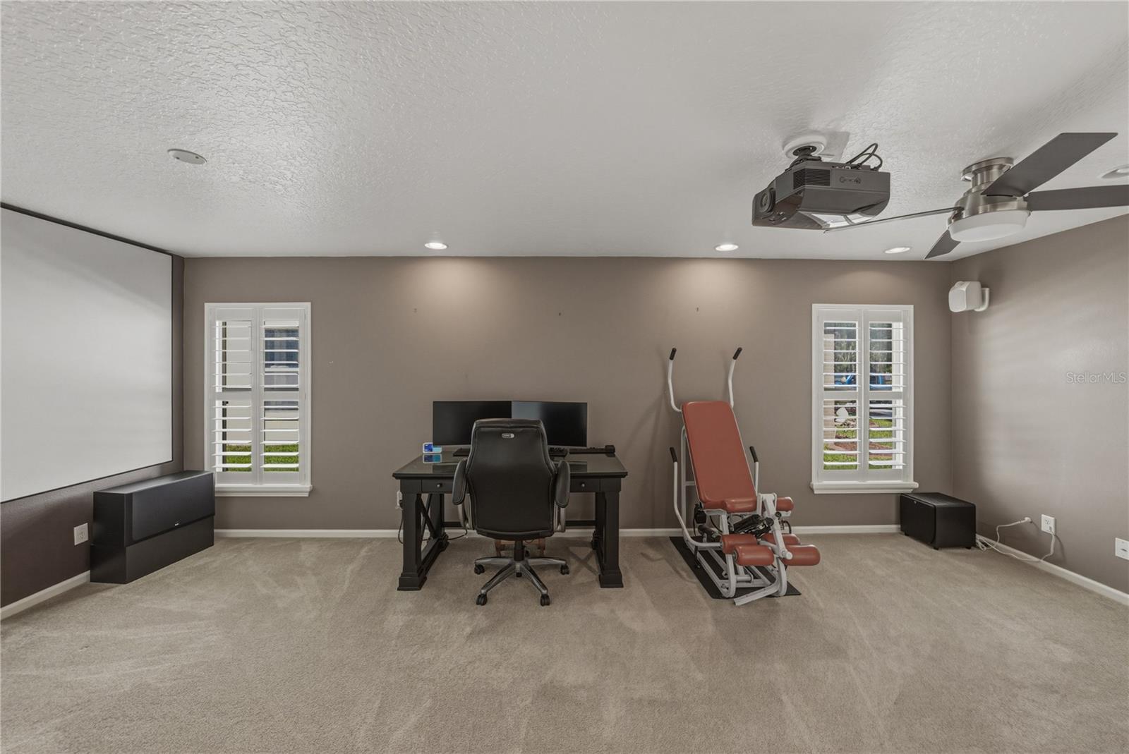 1035 LEGENDS PASS DR, VALRICO, FL, 33594