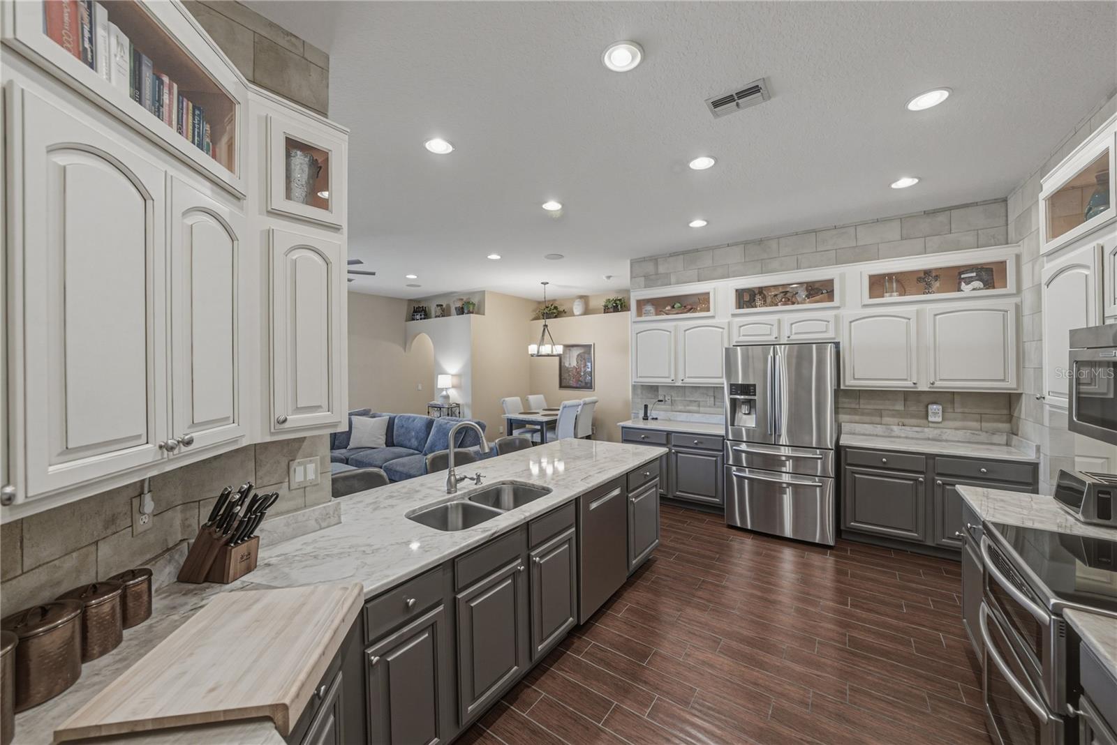 1035 LEGENDS PASS DR, VALRICO, FL, 33594