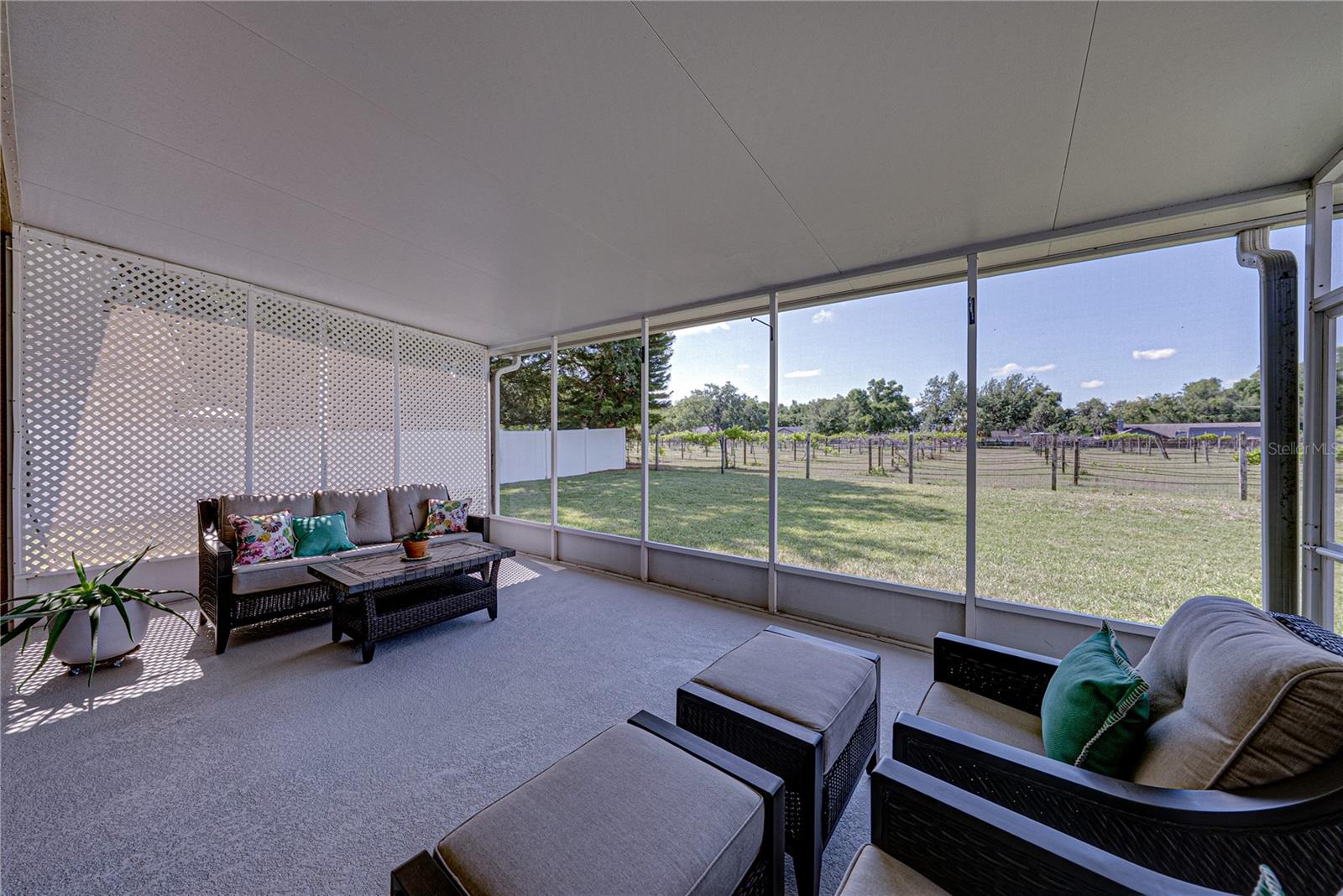 1035 LEGENDS PASS DR, VALRICO, FL, 33594