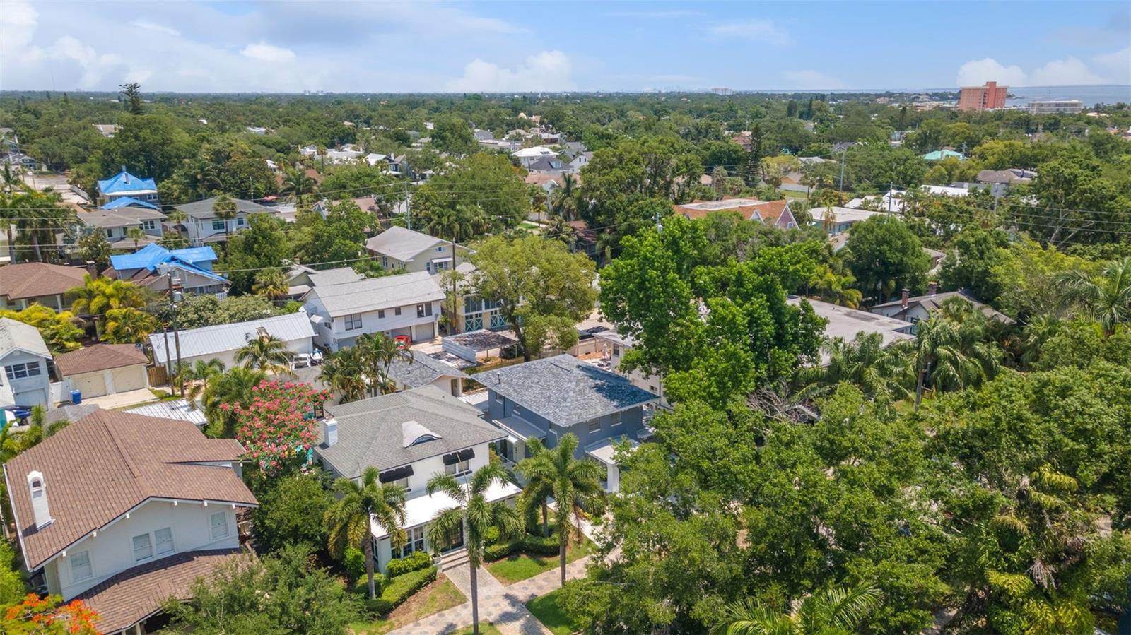 125 8TH AVE NE, ST PETERSBURG, FL, 33701